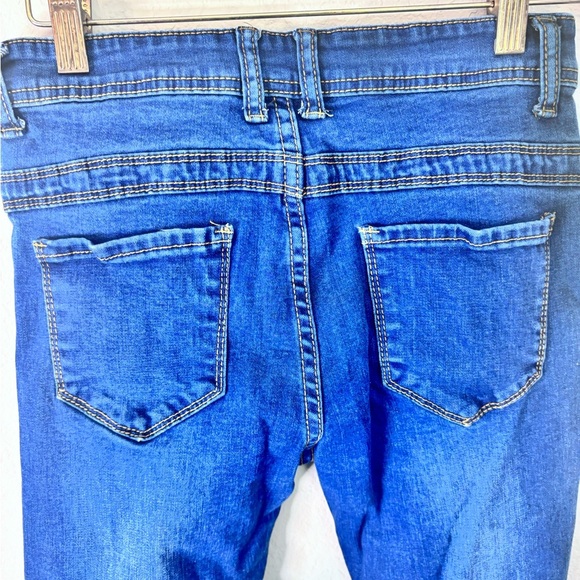 Classic Blue Kids Jeans with Distressed Accents Size 12 - Picture 9 of 13